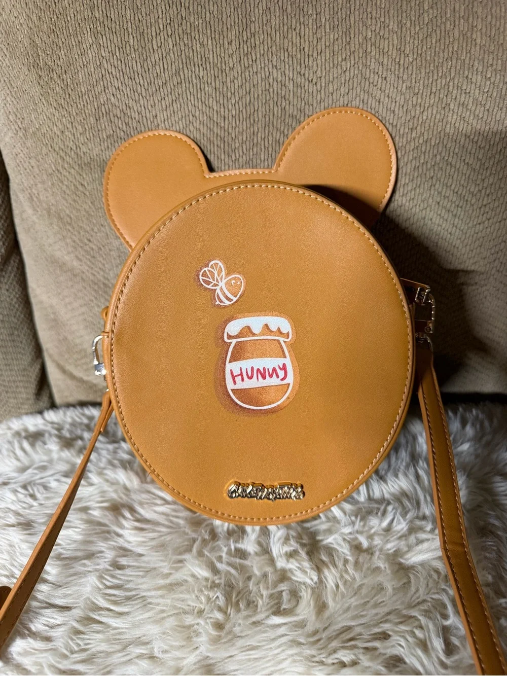 Cakeworthy Disney Gingerbread Winnie the Pooh crossbody